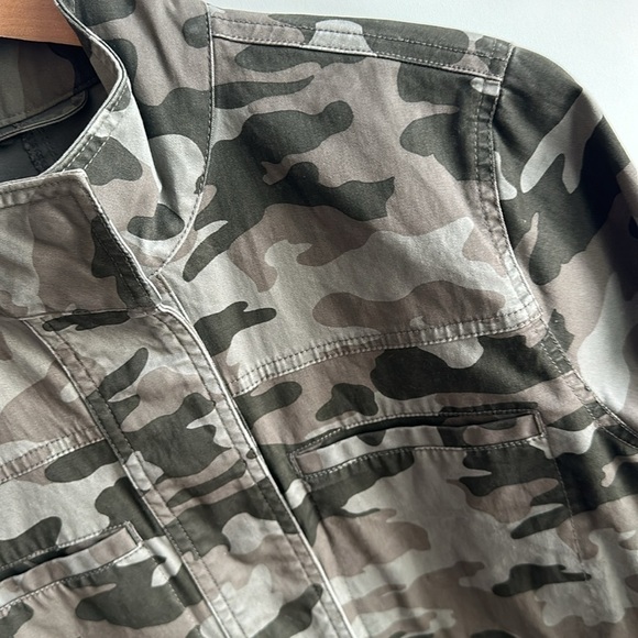 Universal Thread Camo Jacket - Picture 7 of 12